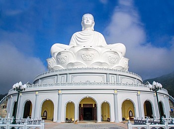 Chiêm ngưỡng tượng Phật ngồi lớn nhất Đông Nam Á tại chùa Ông Núi